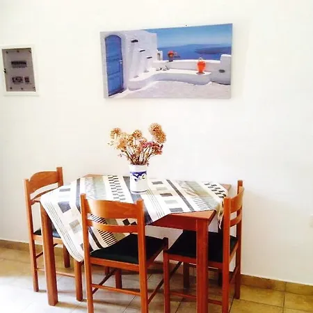Apartment Giannikas *