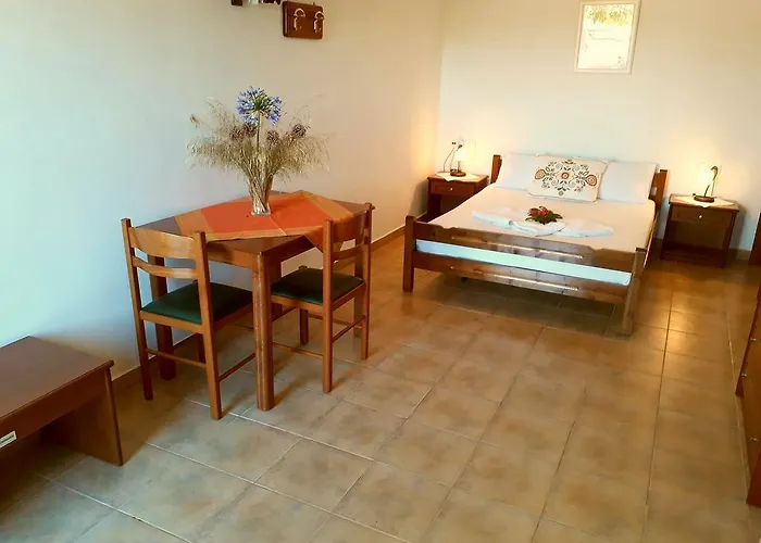 Giannikas * Livadi (Kythira)